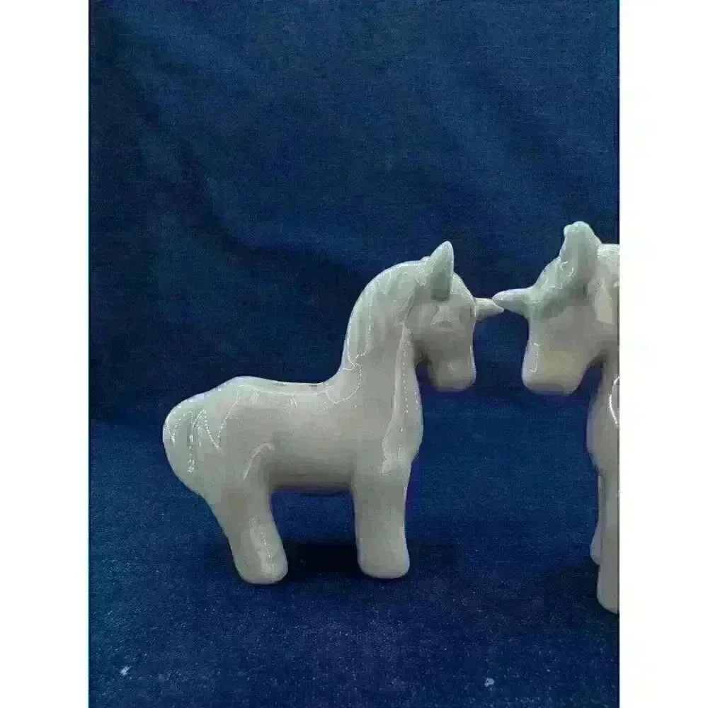 NIB Whimsical Cupboard Unicorn Salt Pepper Shakers Rose Pink Kitchen‎